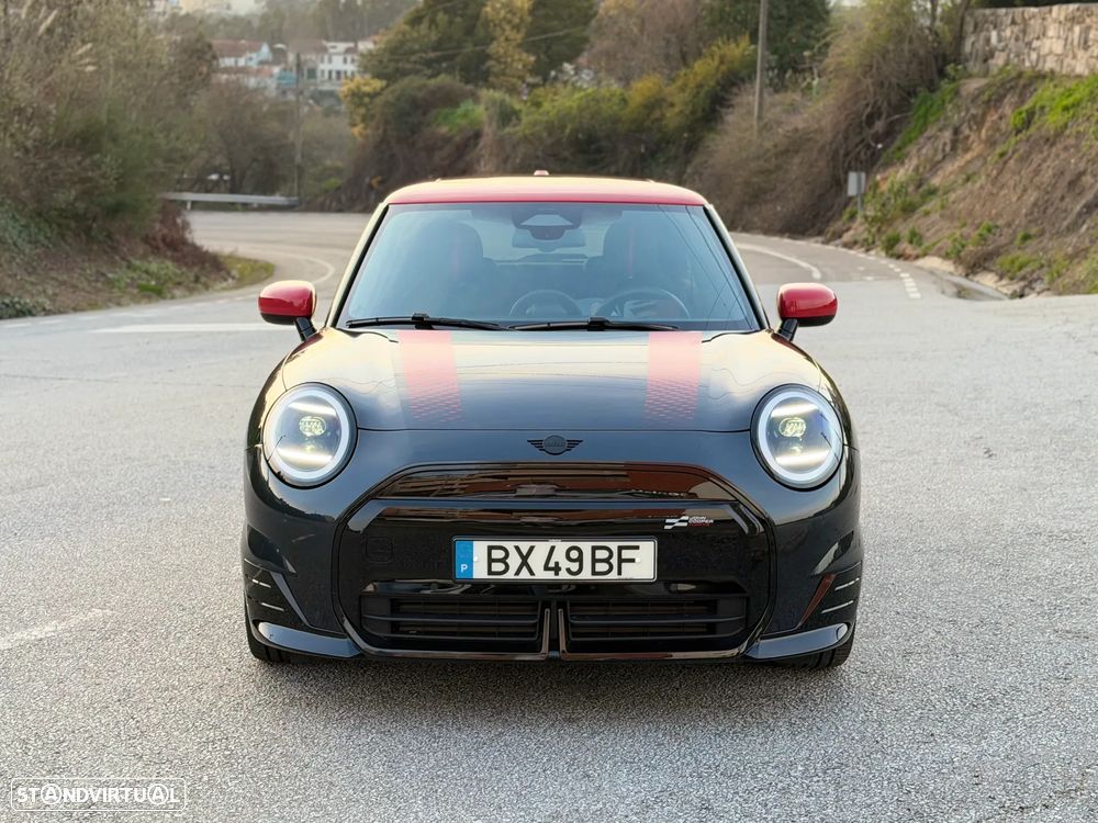 MINI 3 Portas Cooper SE JCW M - 3