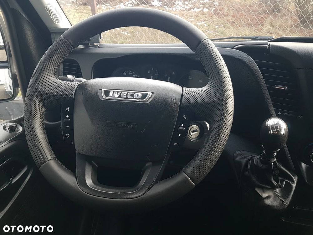 Iveco DAILY 6EP CHŁODNIA MROŹNIA IZOTERMA AGREGAT THERMO KING V-200 MAX GRZANIE ZASILANIE Z SILNIKA + ELEKTRYCZNE - 36