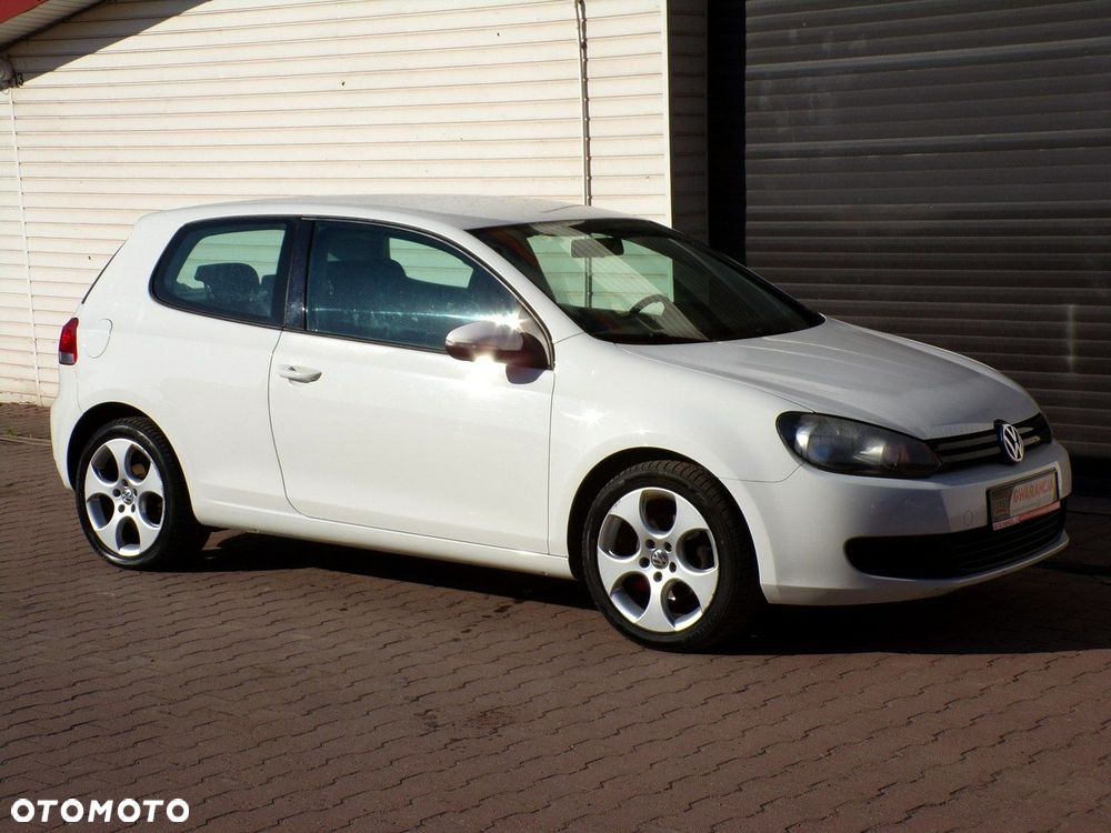 Volkswagen Golf - 8