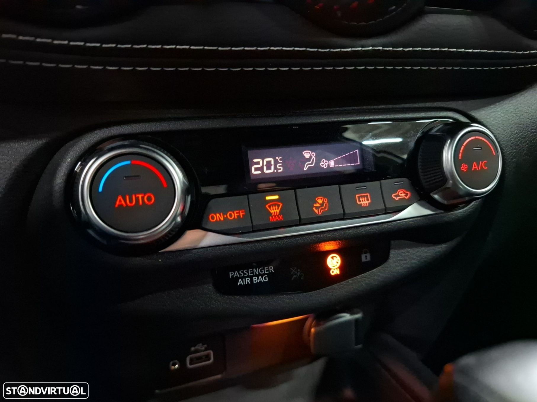 Nissan Juke 1.0 DIG-T N-Connecta NAV. DCT - 18