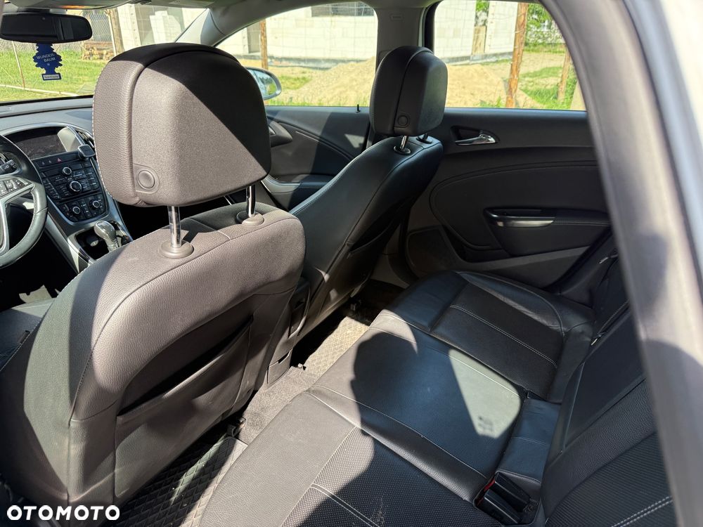 Opel Astra 1.4 Turbo Cosmo - 11
