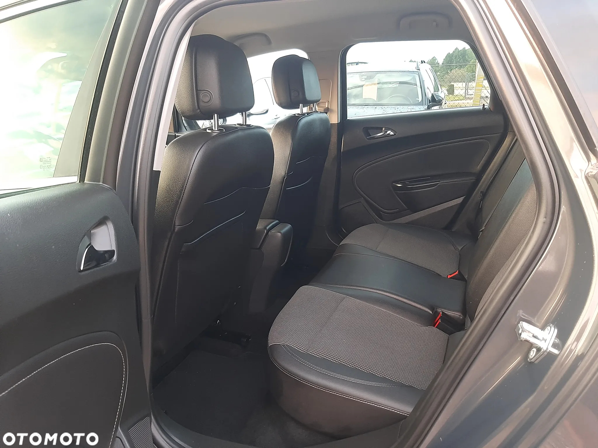 Opel Astra IV 1.7 CDTI Cosmo - 13