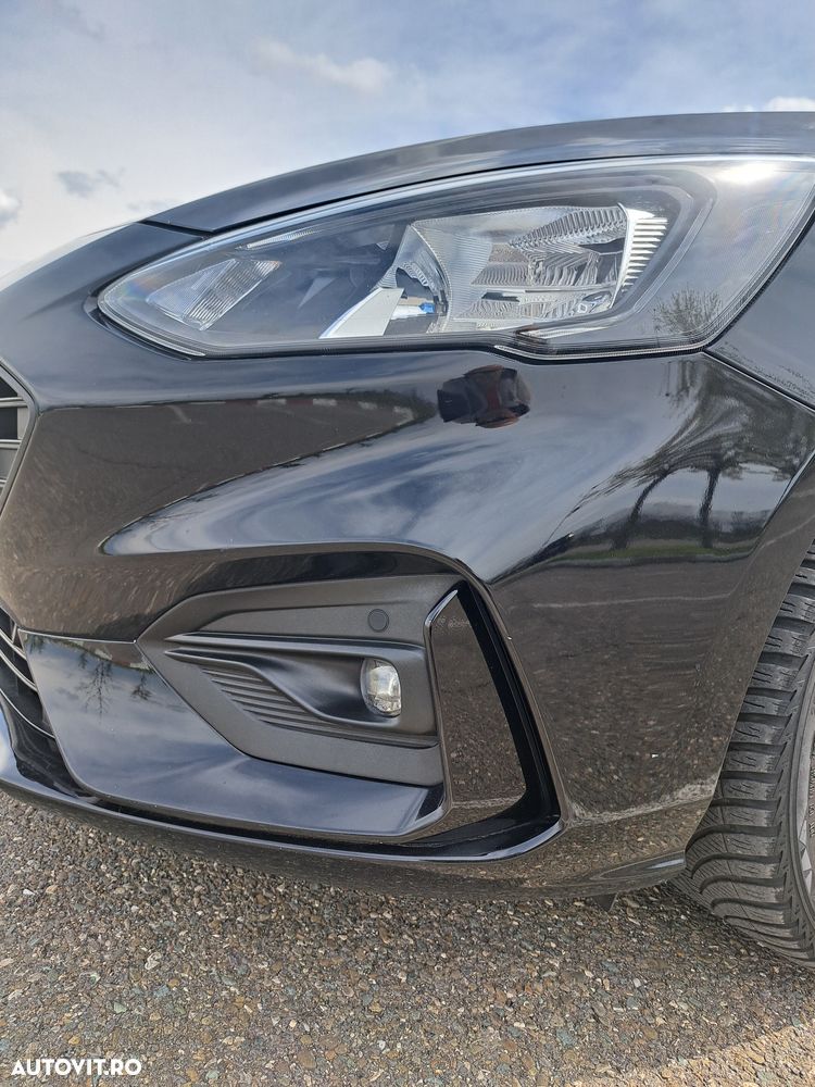 Ford Focus 1.5 EcoBoost ST-Line - 15