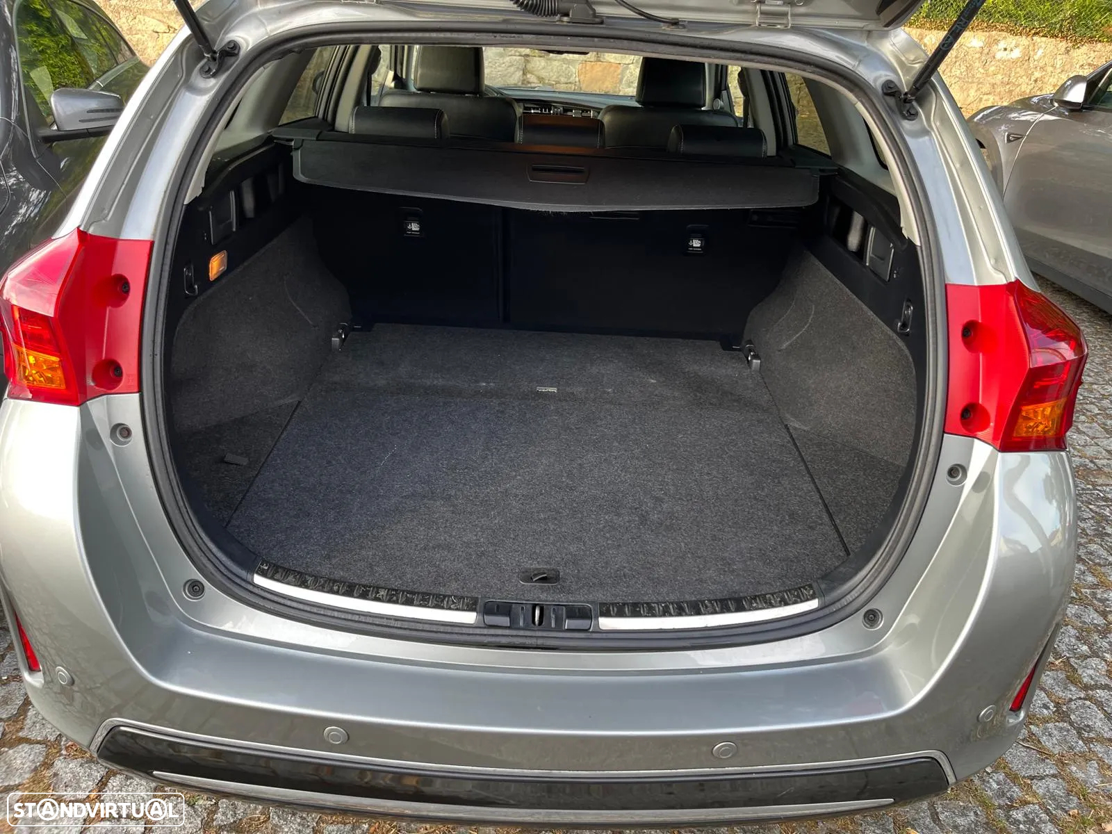 Toyota Auris Touring Sports 1.8 HSD Exclusive+Navi - 5