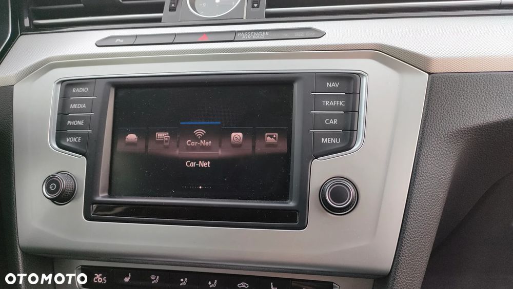 Volkswagen Passat 2.0 TDI SCR DSG Comfortline - 15