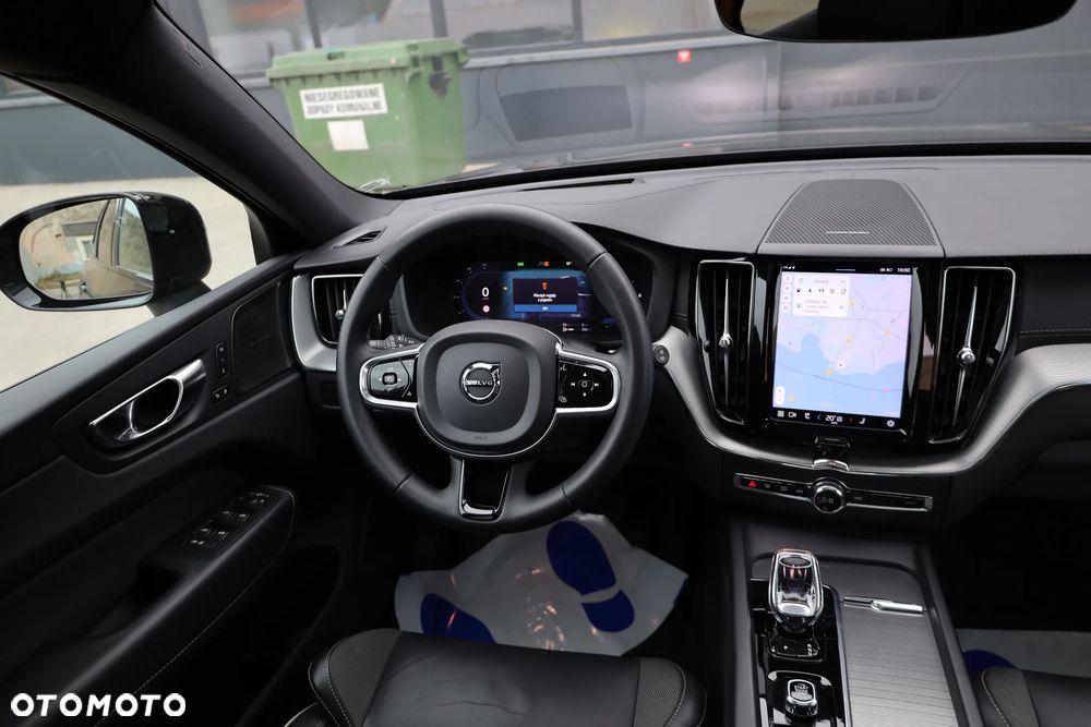Volvo XC 60 T8 AWD Polestar Engineered - 24