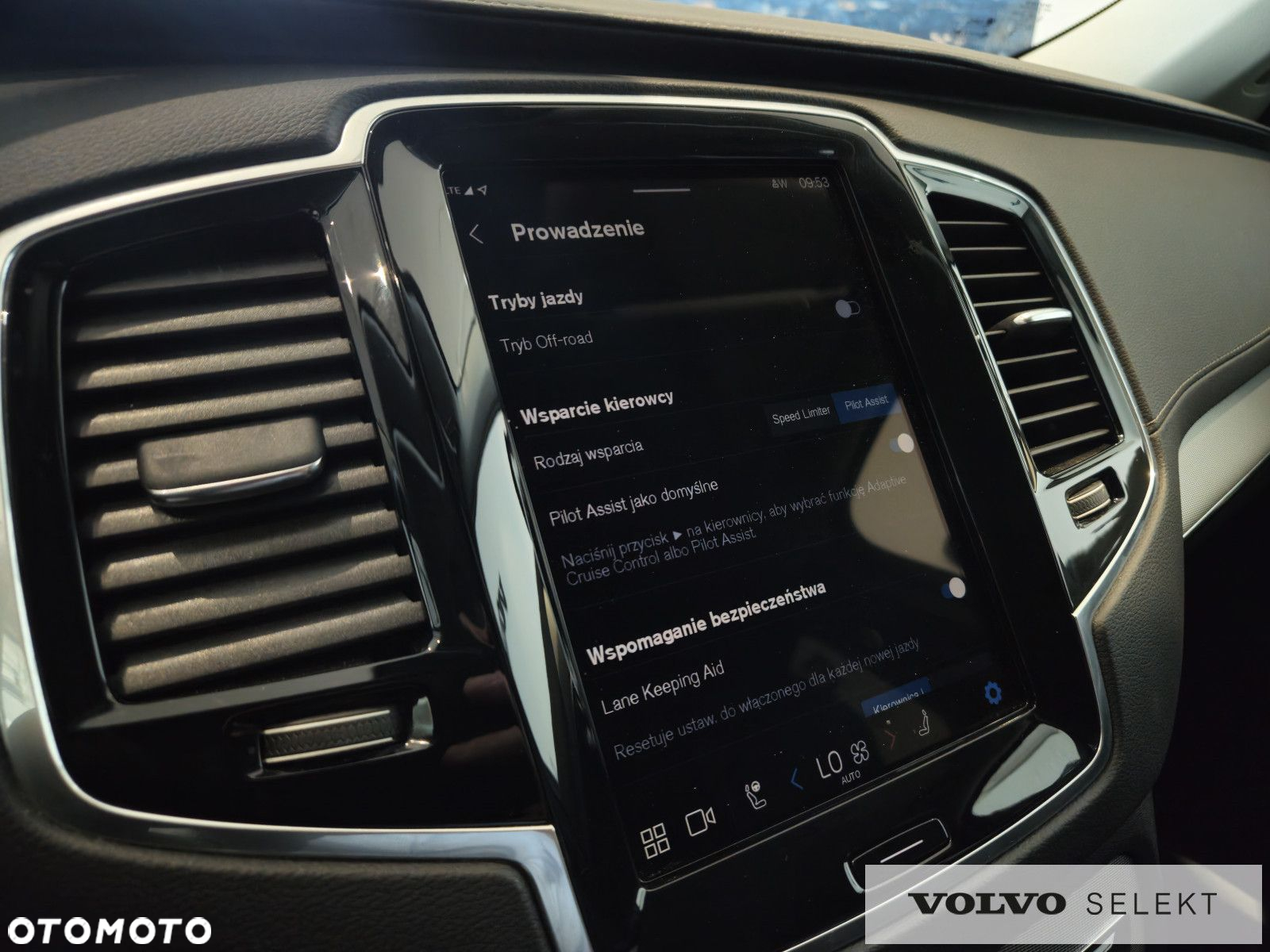 Volvo XC 90 - 30