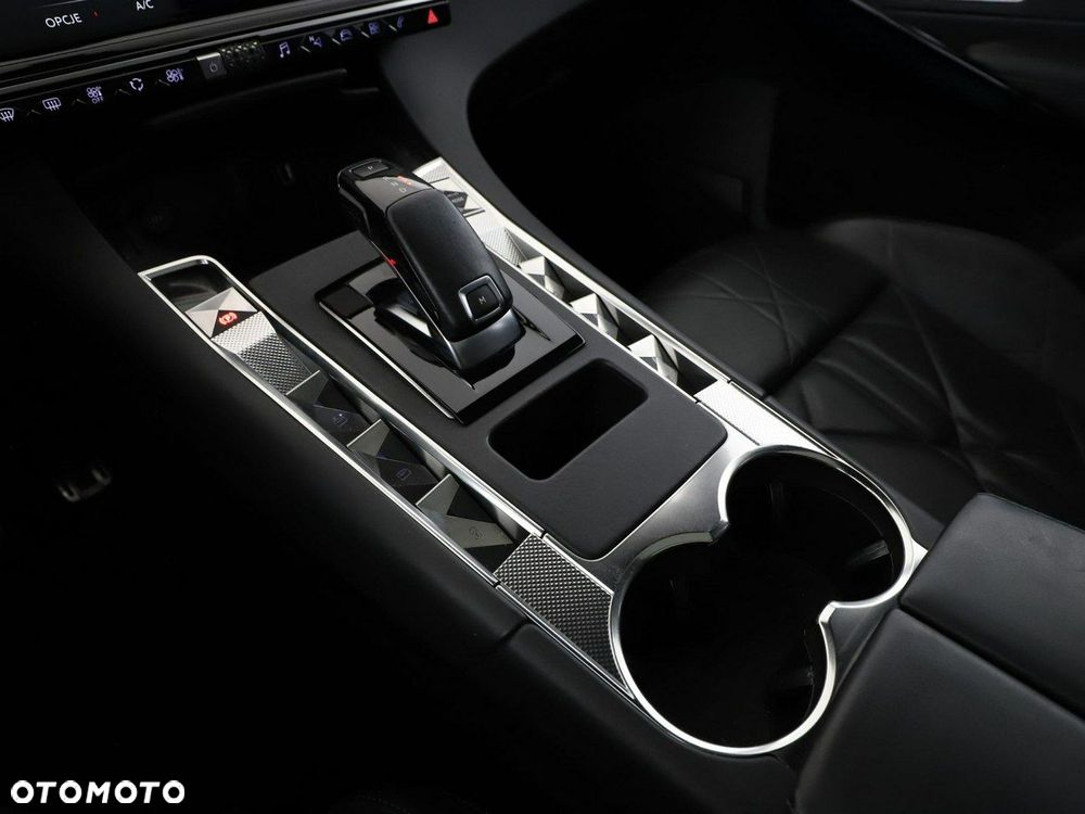 DS Automobiles DS 7 Crossback - 31