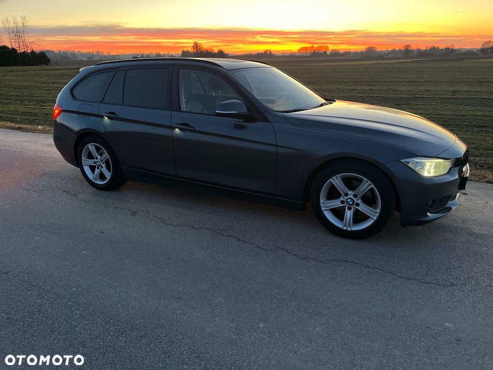 BMW Seria 3 320d Efficient Dynamics - 17