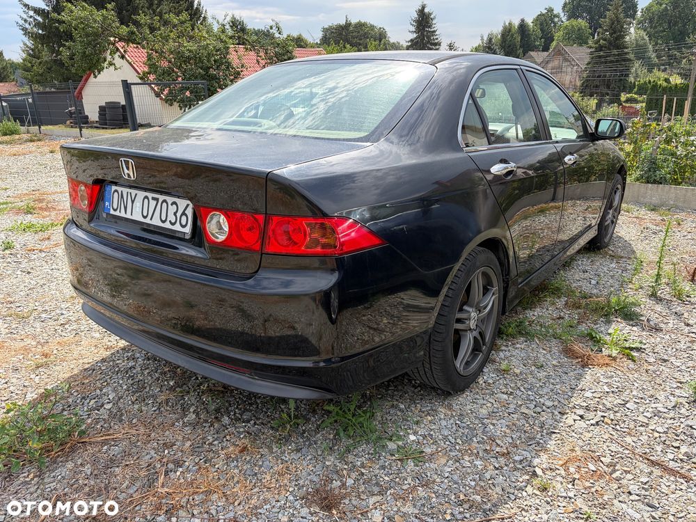 Honda Accord - 4