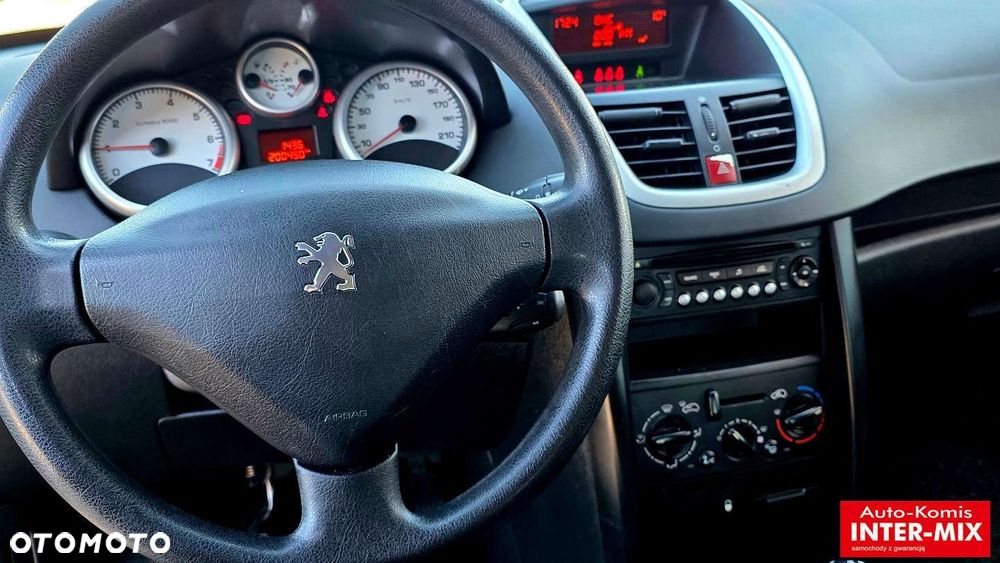 Peugeot 207 - 17