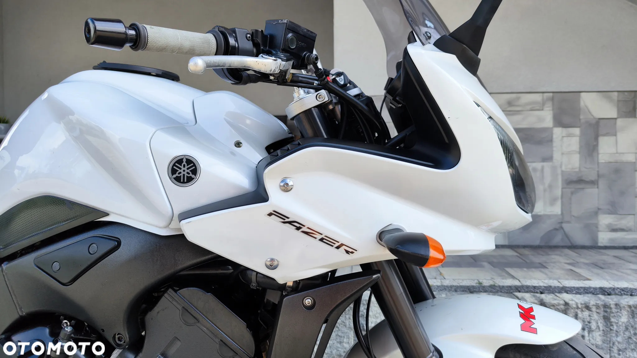 Yamaha FZS - 4