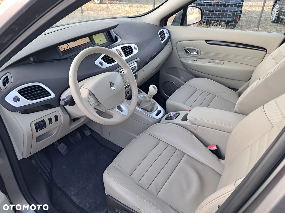 Renault Scenic 1.9 dCi Confort Privilege - 12