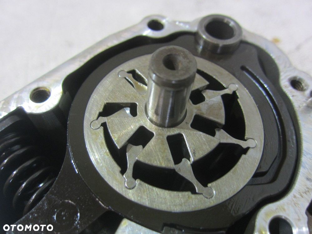 BMW X3 F25 F10 F01 E90 N52B30 POMPA OLEJU OLEJOWA 11417573748 7573748 - 7