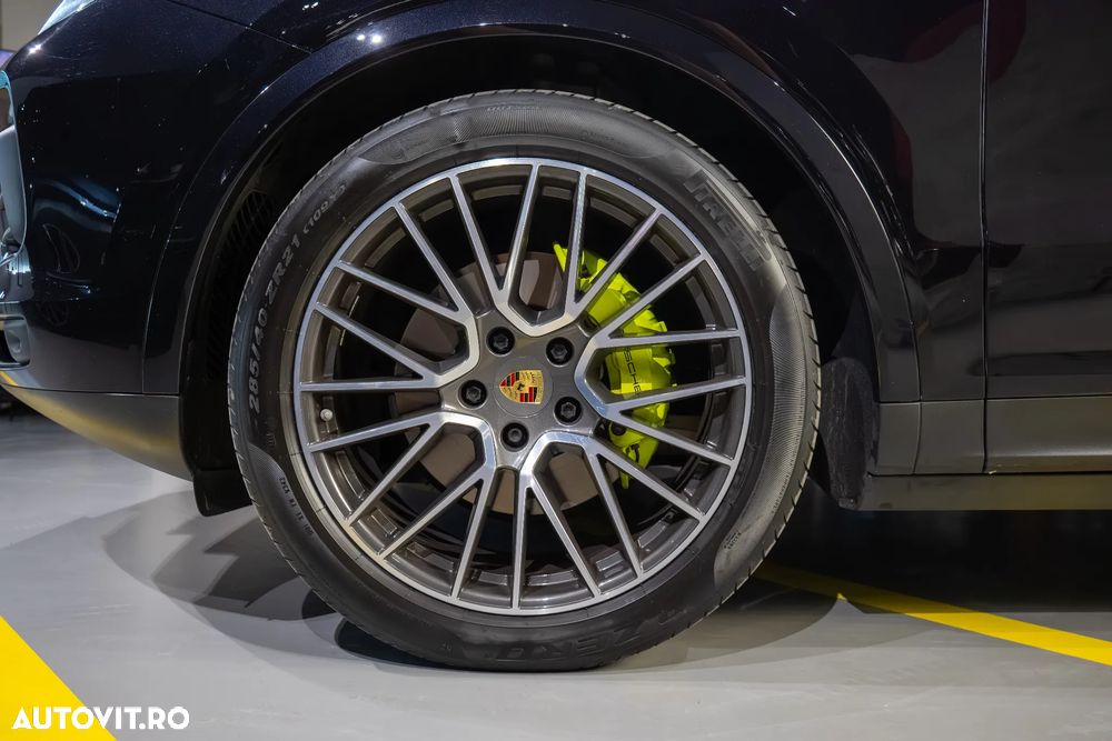 Porsche Cayenne S E-Hybrid Platinum Edition - 12