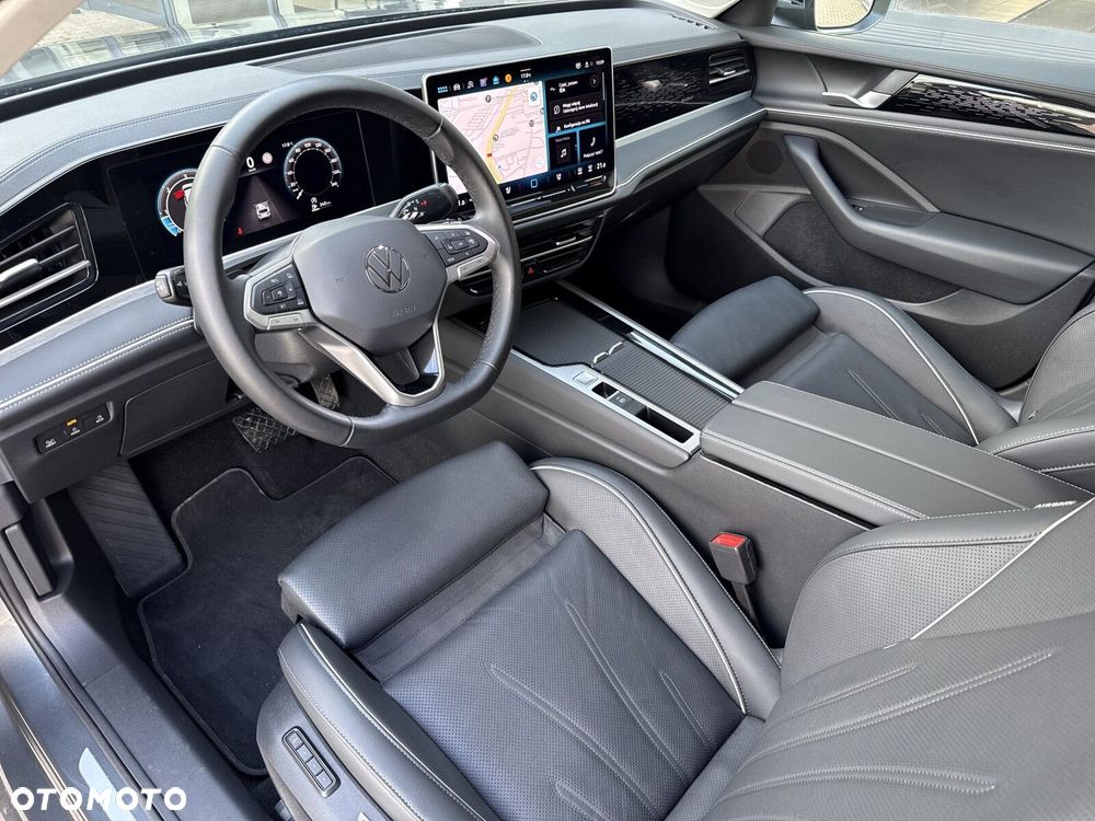 Volkswagen Passat Variant 2.0 TDI EVO Elegance DSG - 12