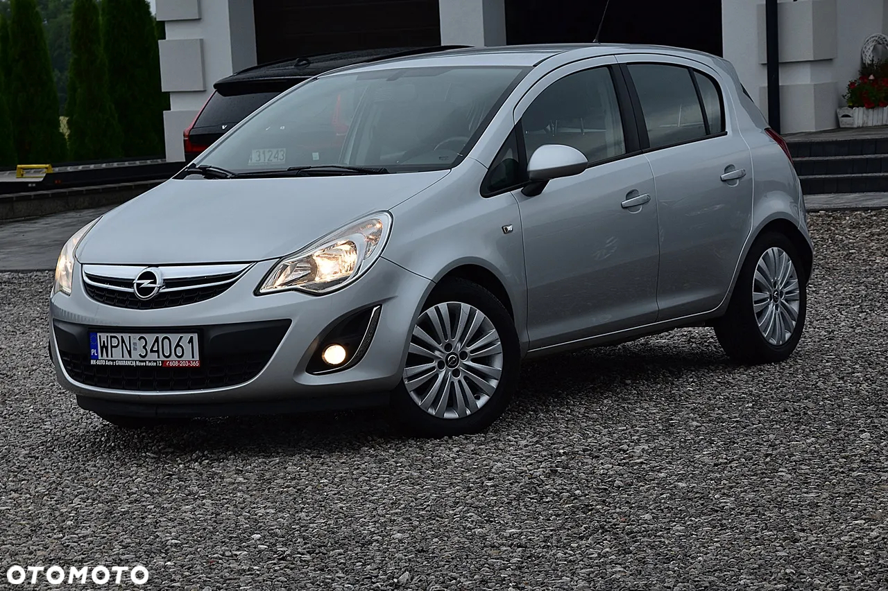 Opel Corsa 1.2 16V Cosmo - 15