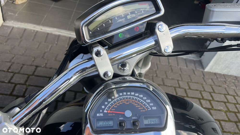 Suzuki Boulevard - 5