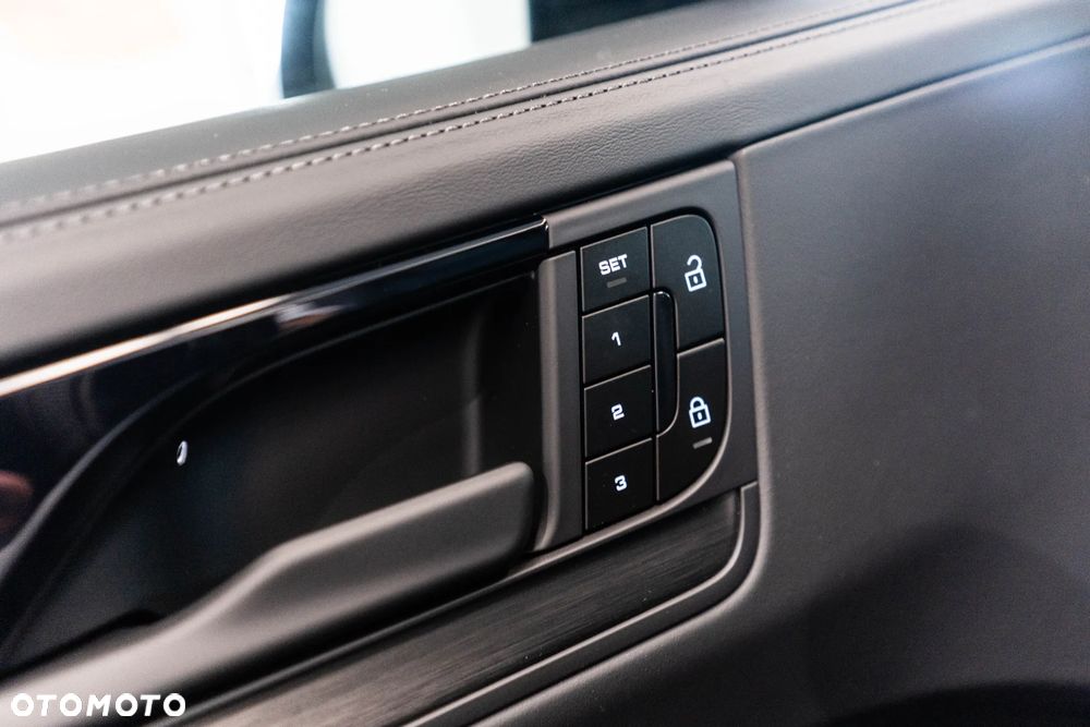 Porsche Cayenne Black Edition - 23