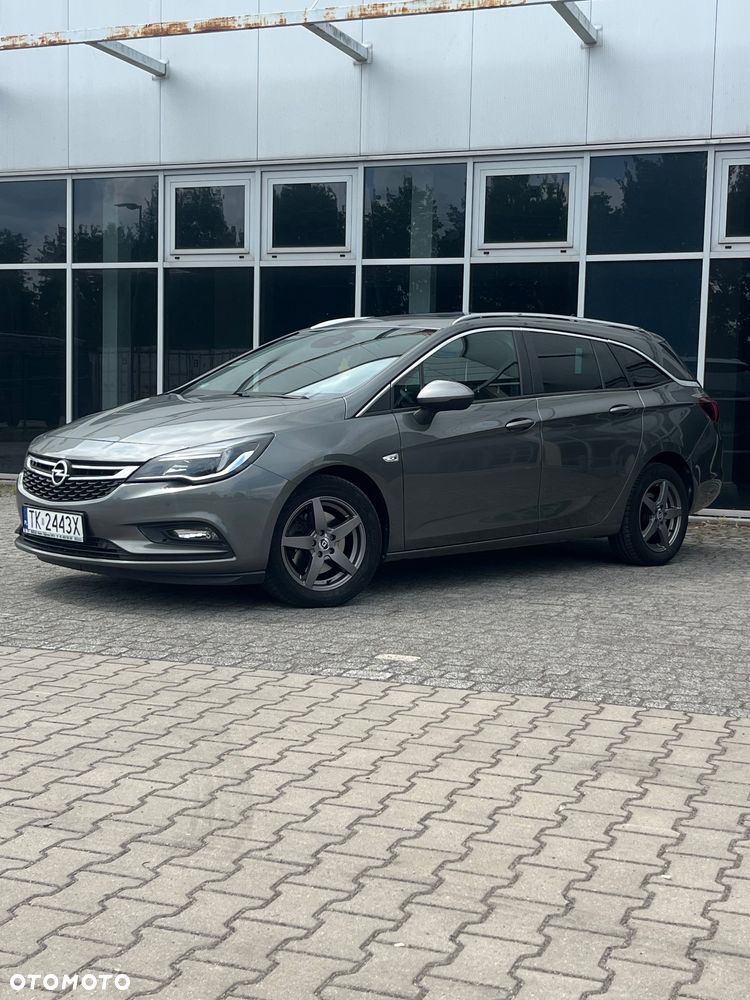 Opel Astra 1.6 BiTurbo D (CDTI) Start/Stop Innovation - 11