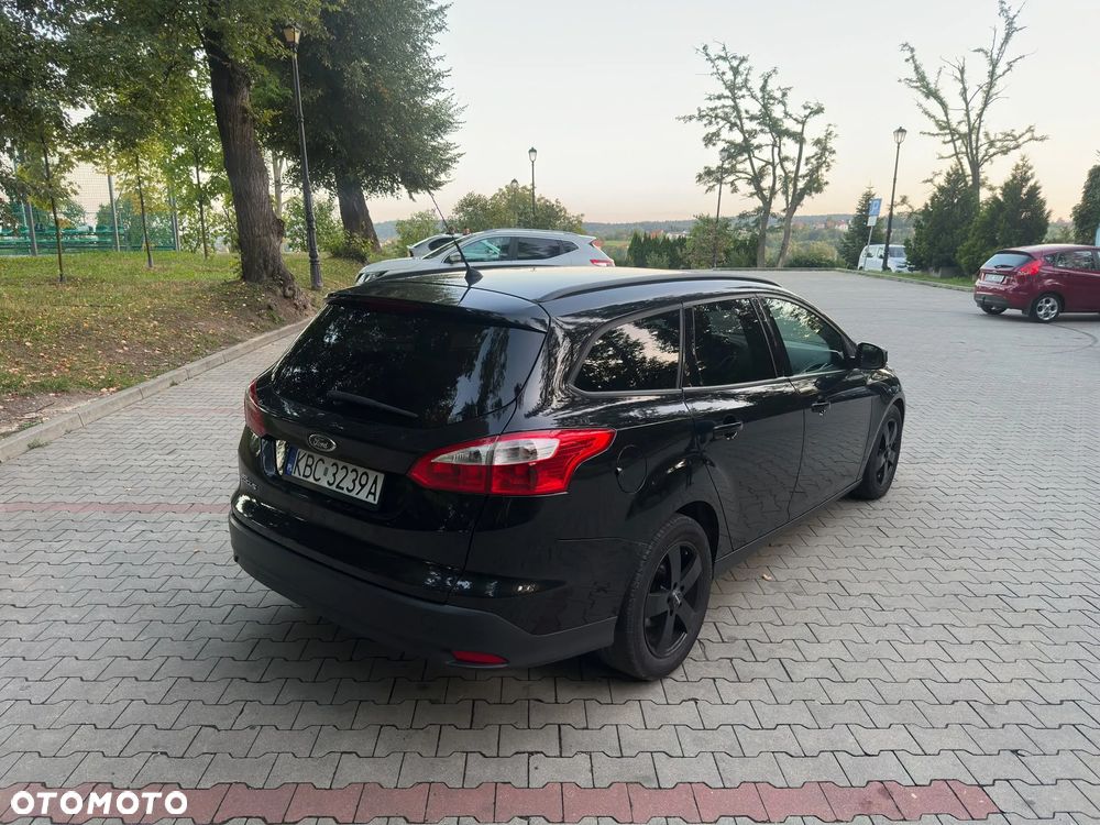 Ford Focus 1.6 TDCi DPF SYNC Edition - 4