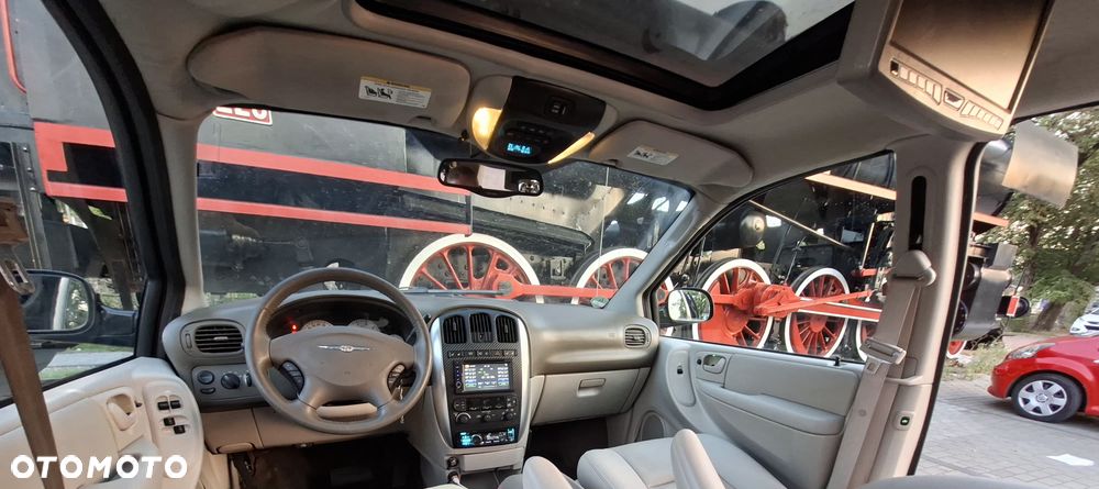 Chrysler Grand Voyager - 6
