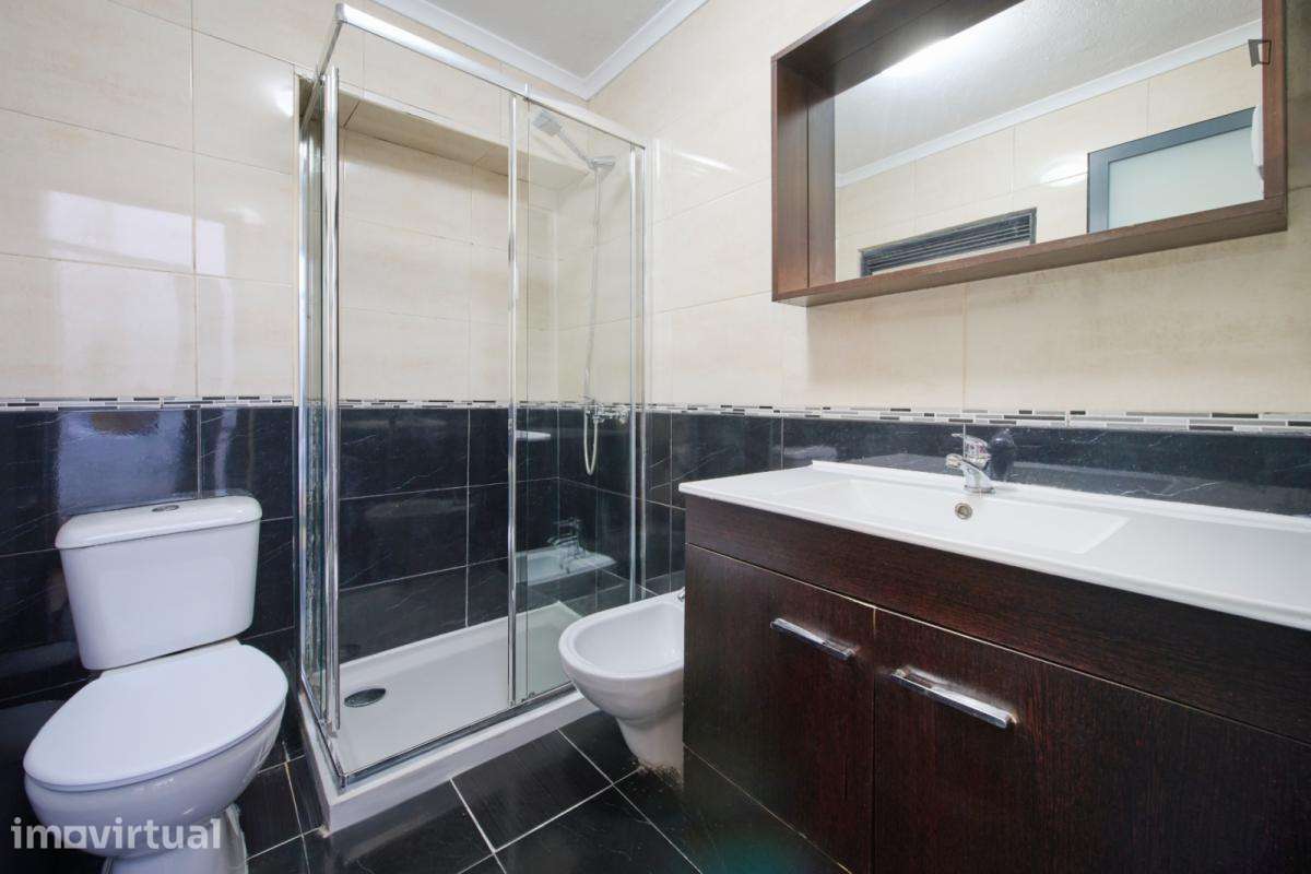 Quarto - localizado em Santos Lisbon - Grande imagem: 5/40