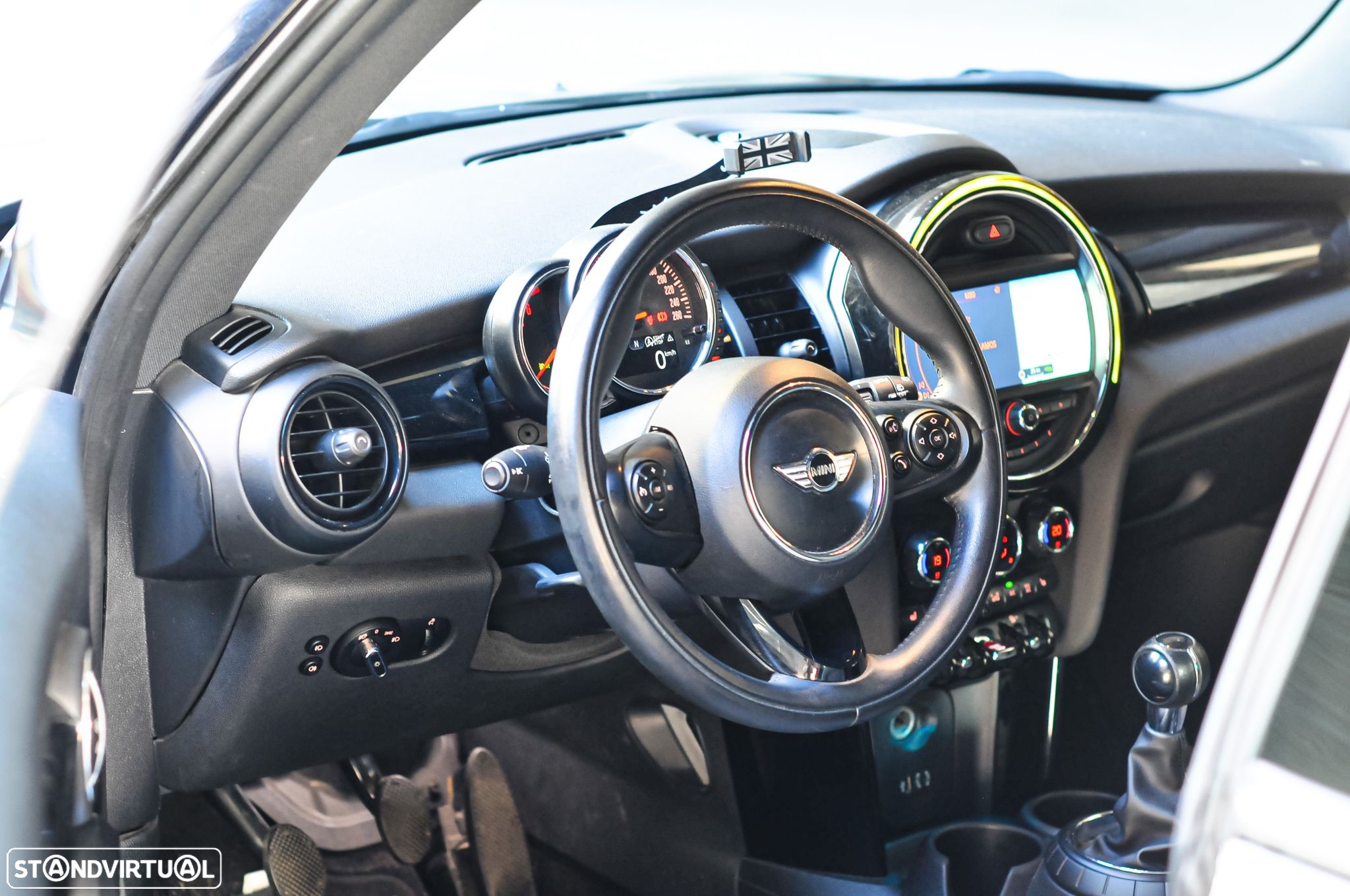MINI 3 Portas Cooper D - 12
