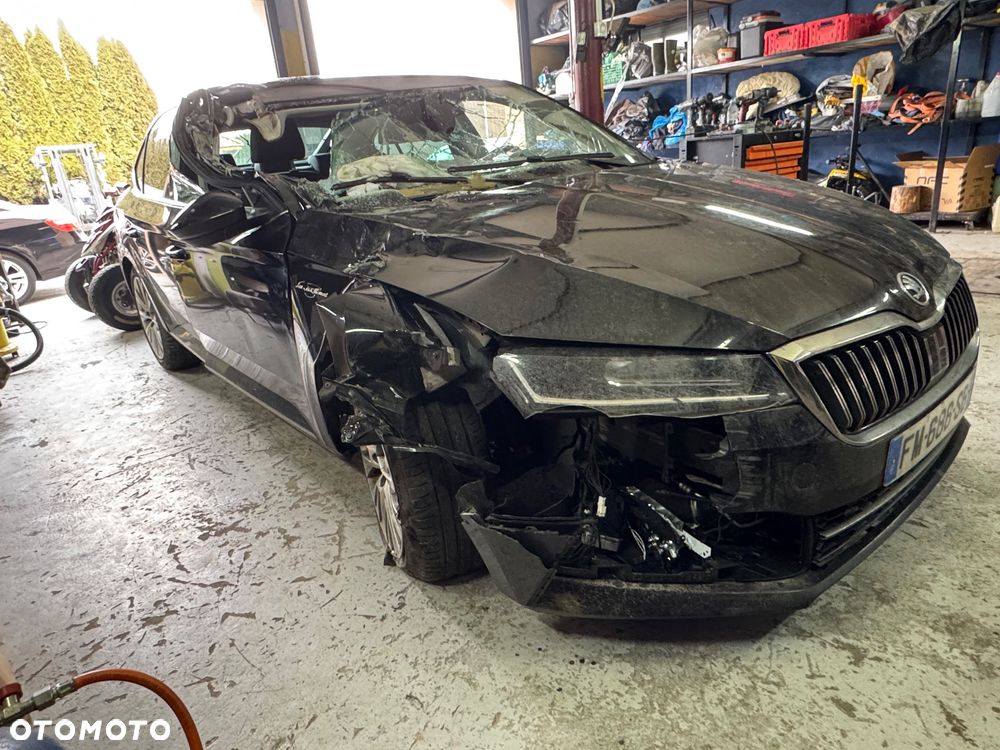 Skoda Superb 2.0 TSI DSG L&K - 3