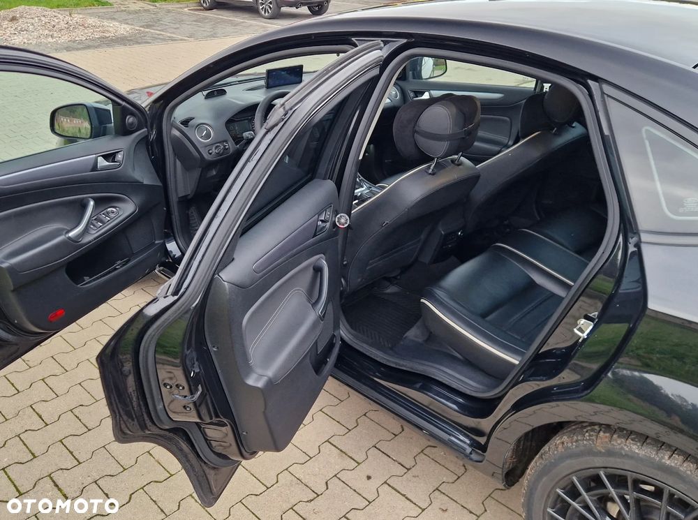 Ford Mondeo 2.0 EcoBoost Titanium - 15