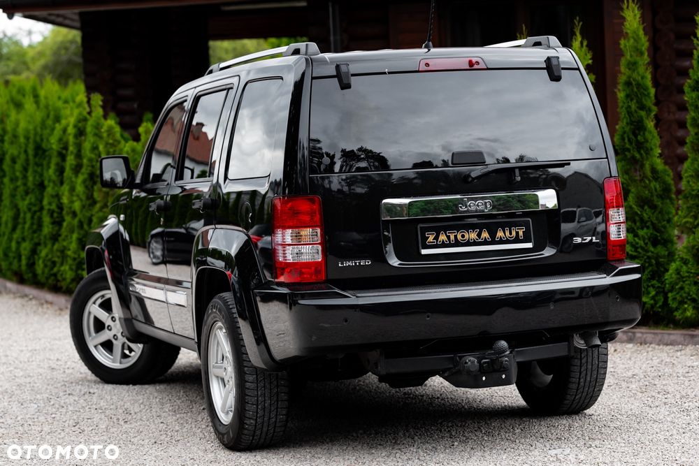 Jeep Cherokee - 8