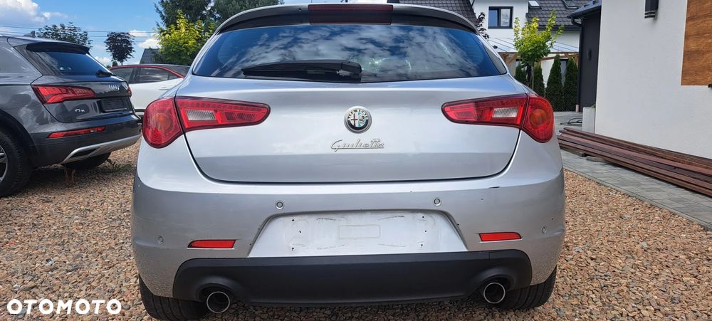 Alfa Romeo Giulietta 2.0 JTDM Veloce TCT - 10
