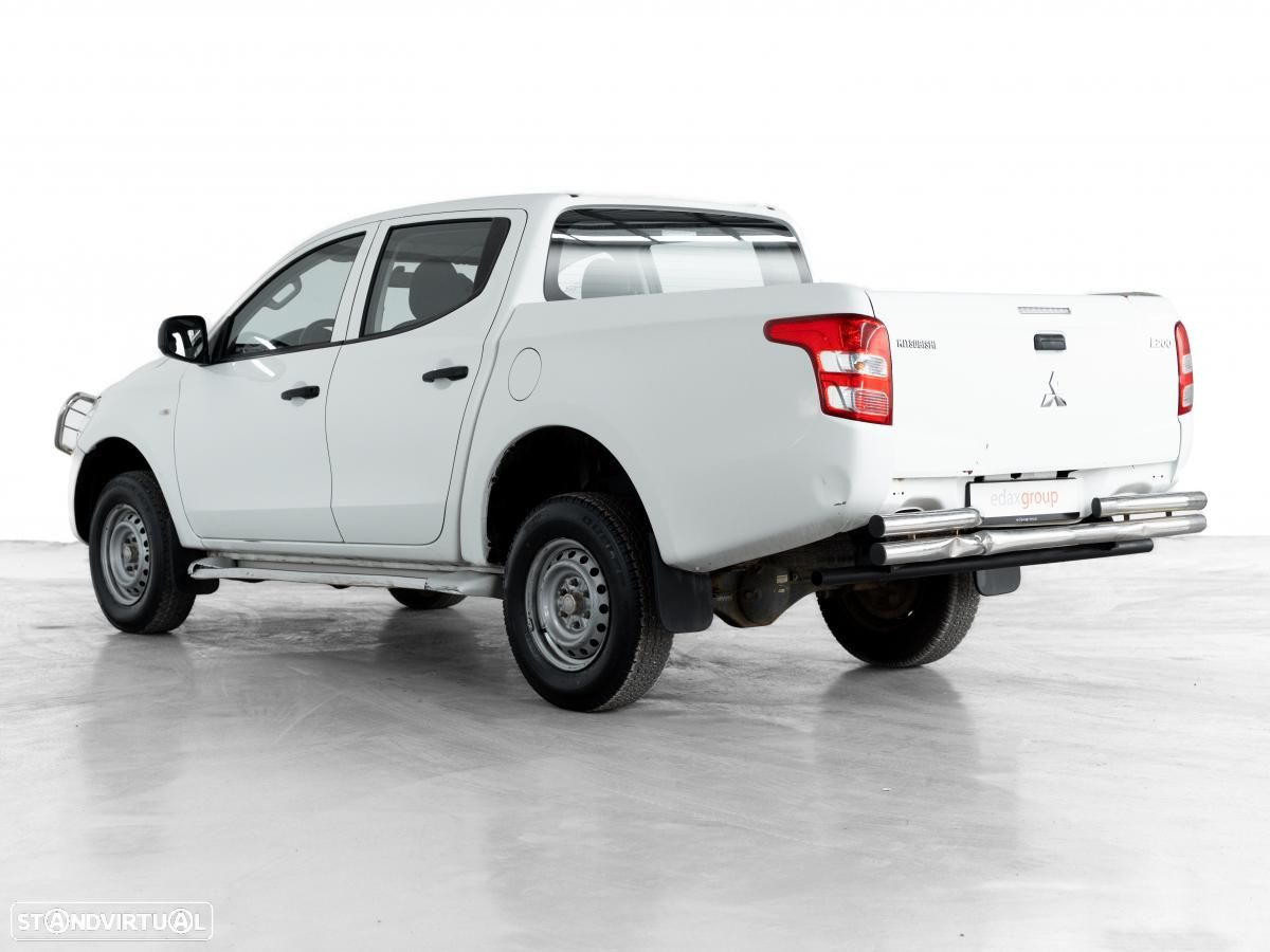 Mitsubishi L200 - 4