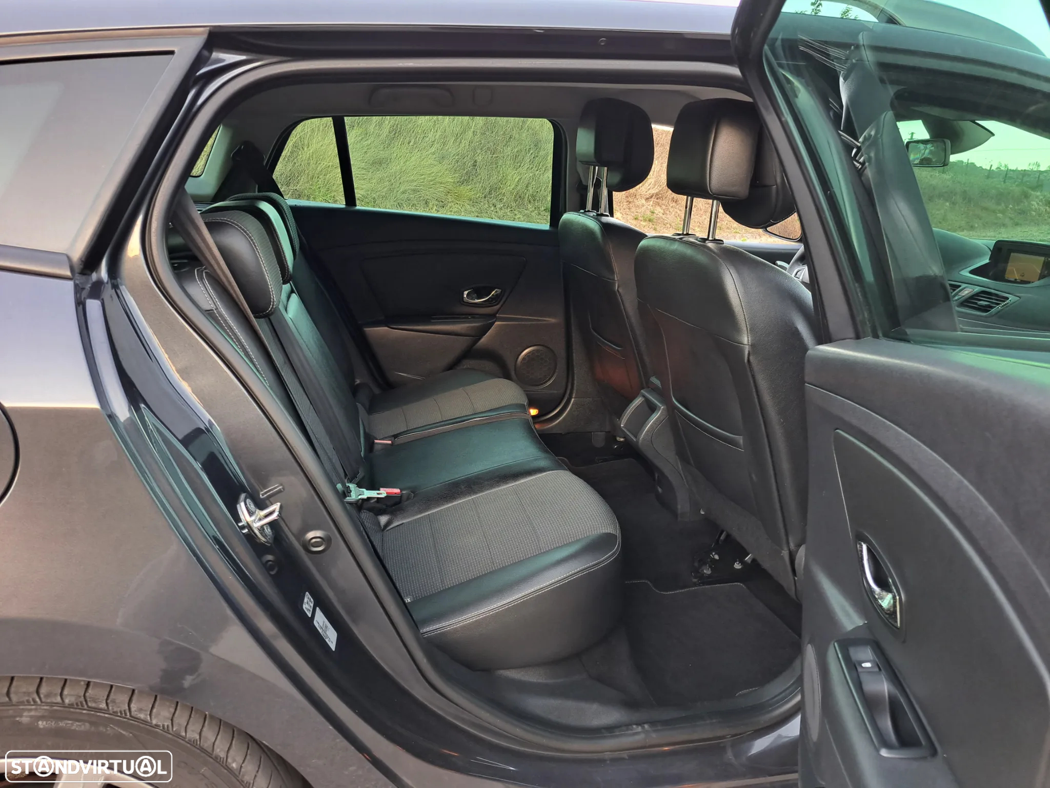 Renault Mégane Sport Tourer 1.5 dCi GT Line - 24