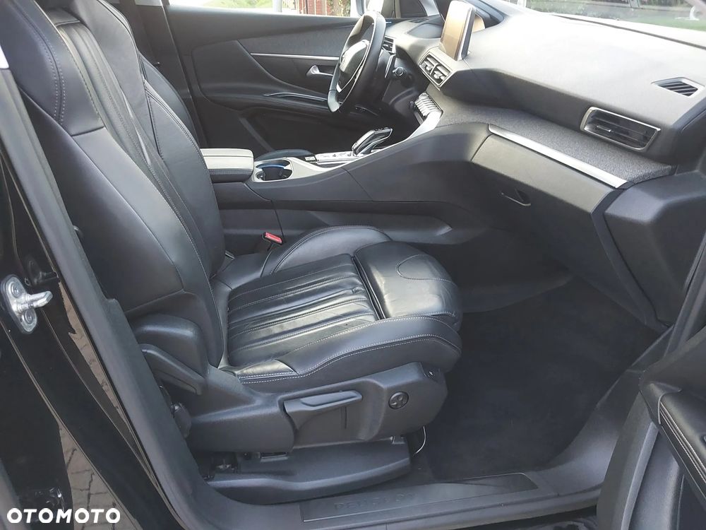 Peugeot 5008 BlueHDi 150 Allure - 27