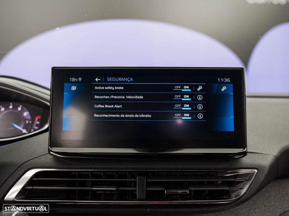 Peugeot 3008 1.2 PureTech Allure Pack EAT8 - 34