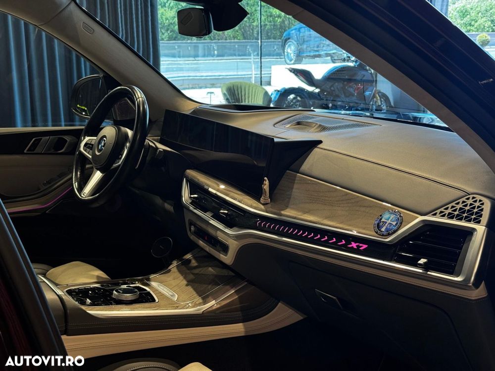 BMW X7 xDrive40d MHEV - 12