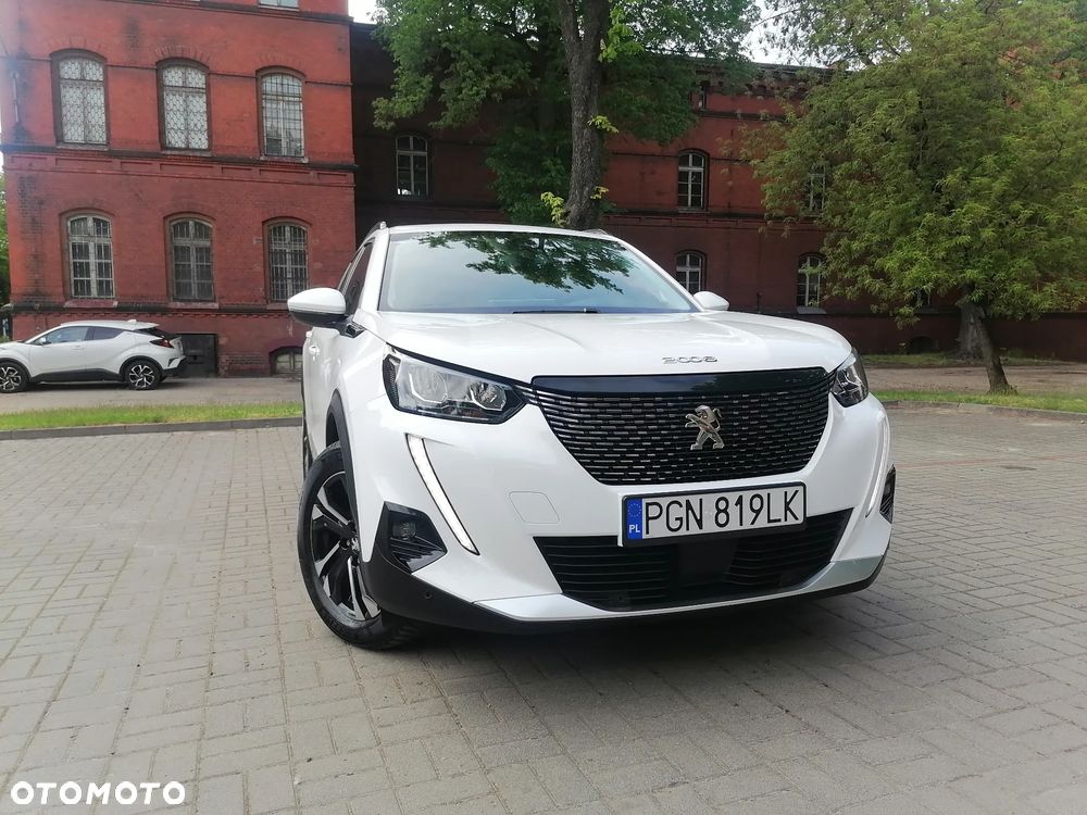 Peugeot 2008 1.5 BlueHDi Allure S&S - 4