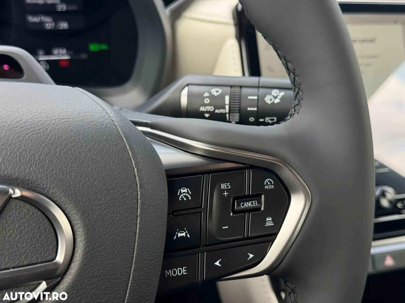 Lexus LBX 1.5 HEV 4x2 CVT Elegant - 18