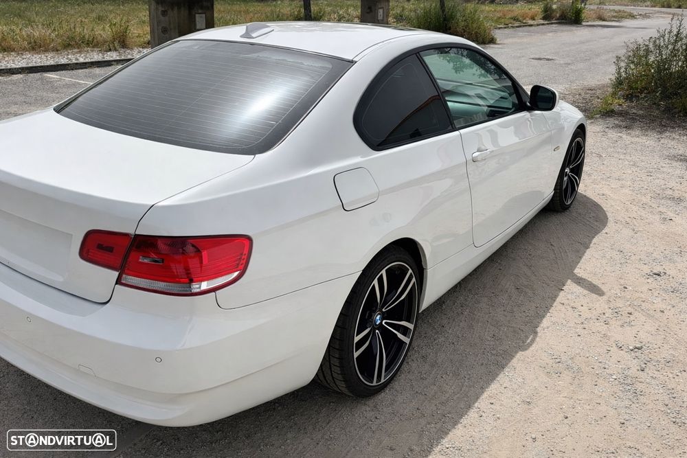 BMW 320 d Coupe - 4