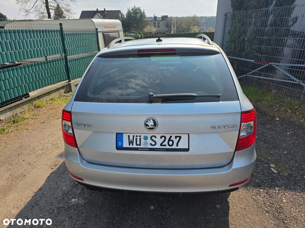 Skoda Superb 2.0 TDI DSG Comfort - 6