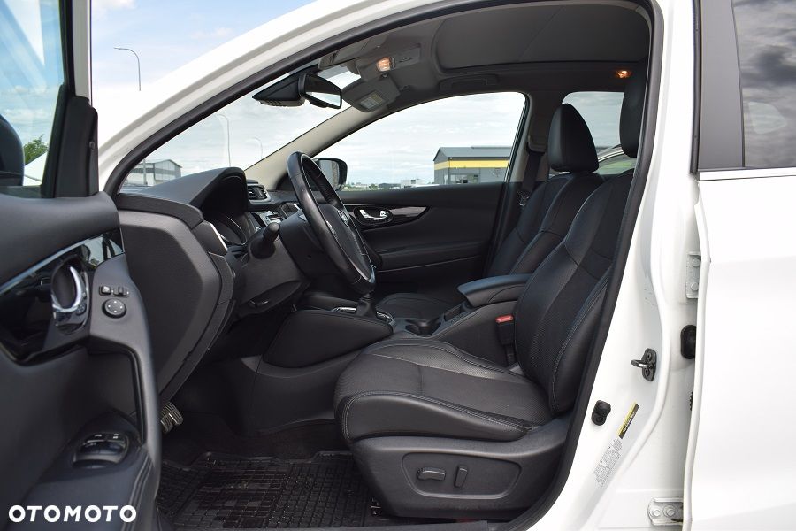 Nissan Qashqai 1.6 DIG-T Tekna+ - 6