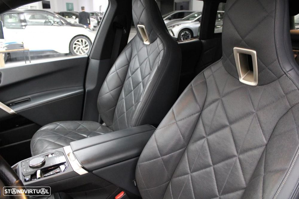 BMW iX xDrive 40 Pack Desportivo - 11