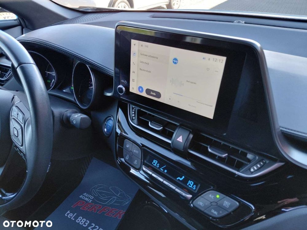 Toyota C-HR - 16