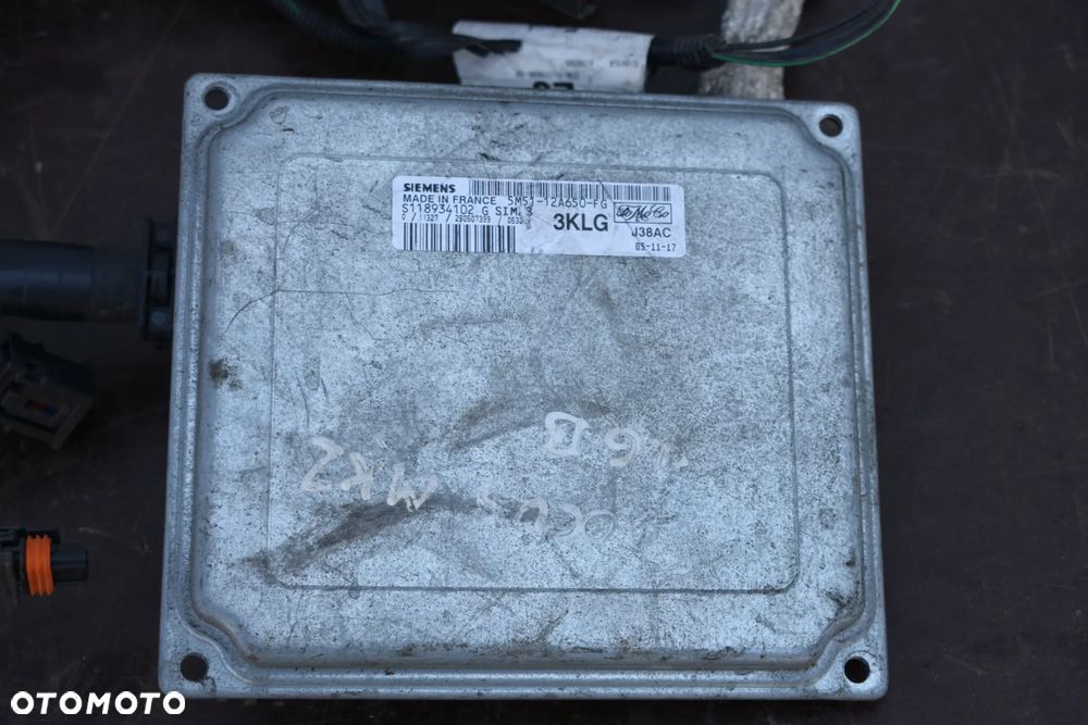 KOMPUTER STEROWNIK SILNIKA  FORD FOCUS MK2 1.6 16V - 2