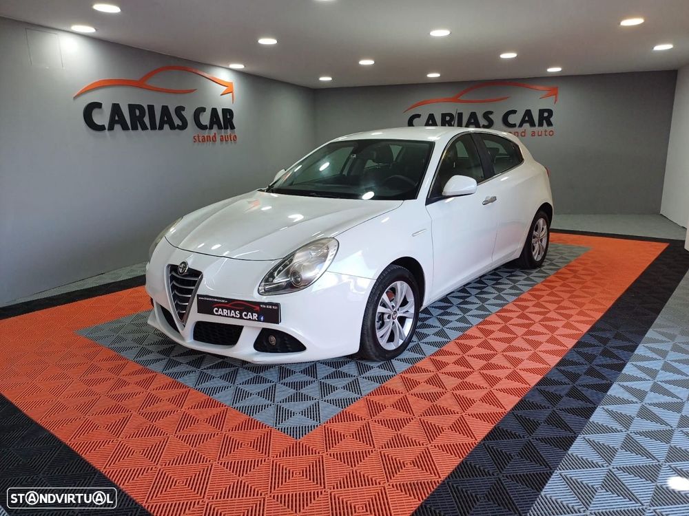 Alfa Romeo Giulietta 1.6 JTDm Distinctive - 1