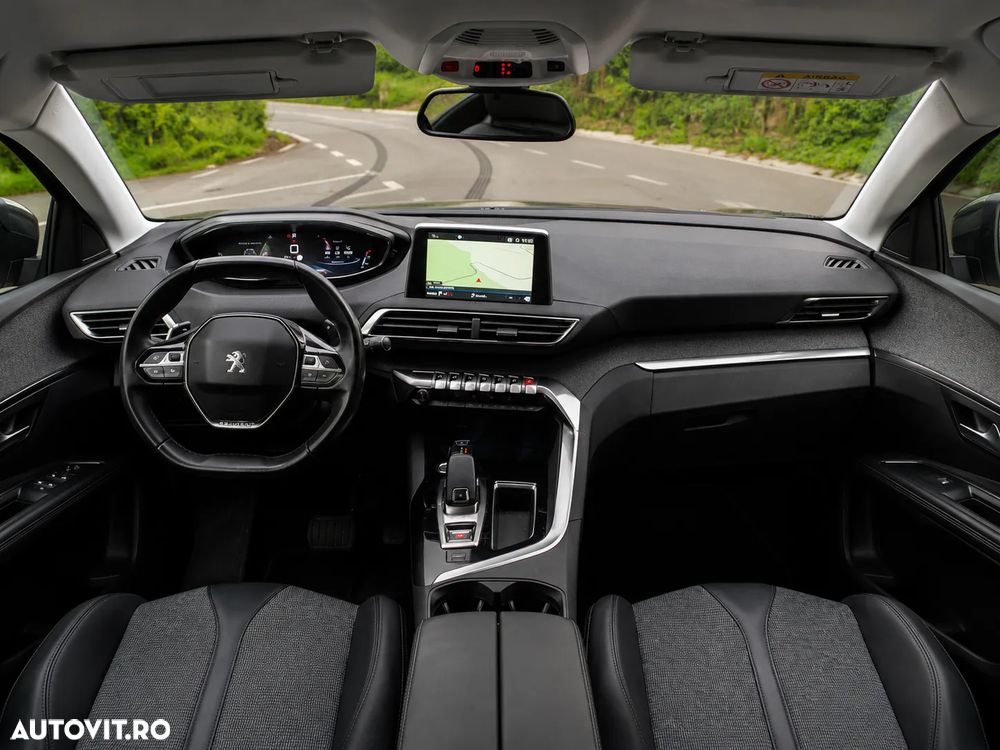 Peugeot 5008 1.5L BlueHDI EAT8 S&S Allure - 17