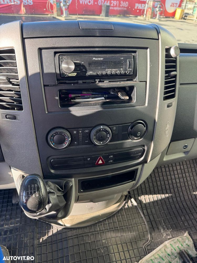 Mercedes-Benz Sprinter - 6