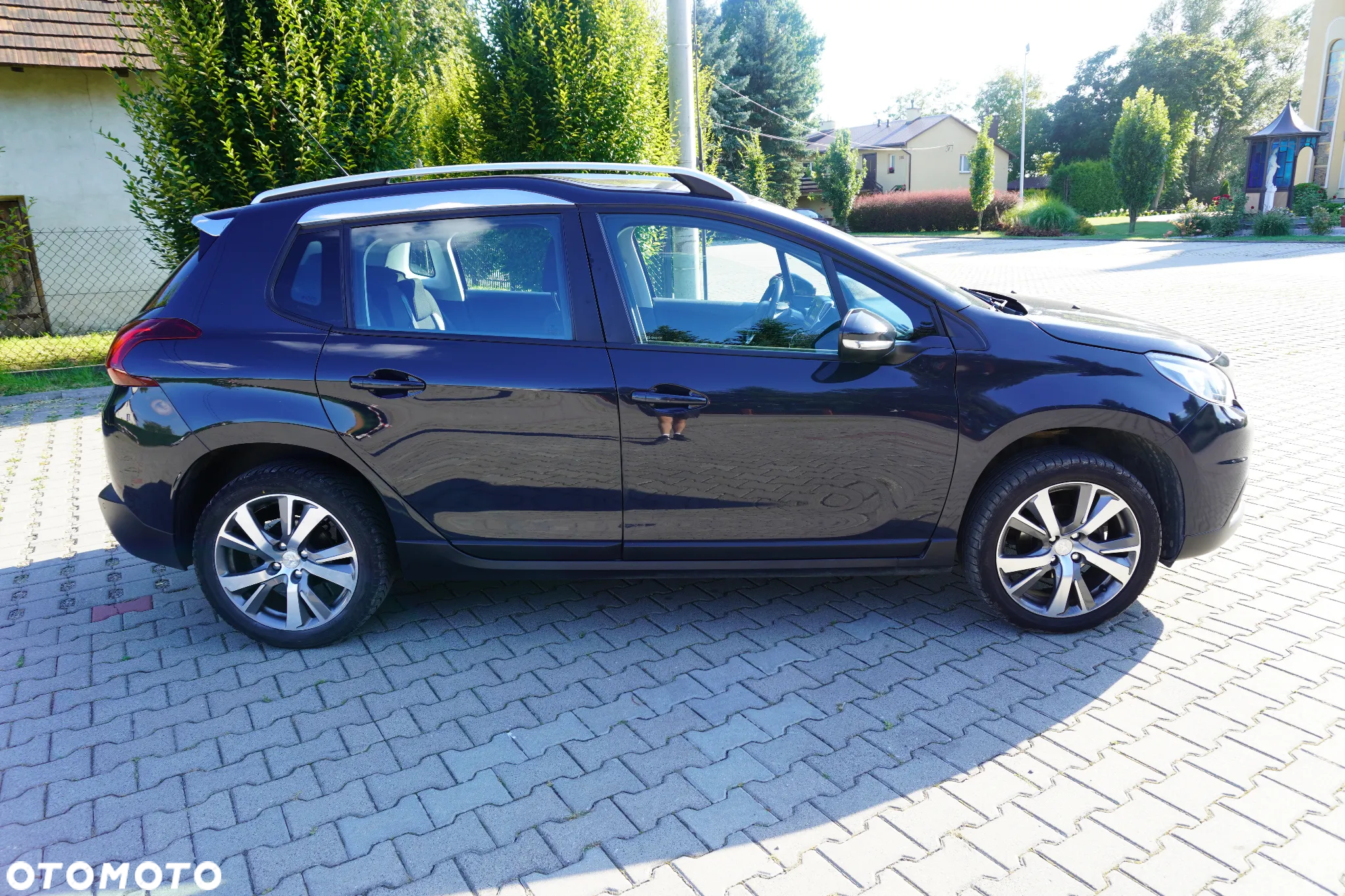 Peugeot 2008 1.6 BlueHDi Allure - 4
