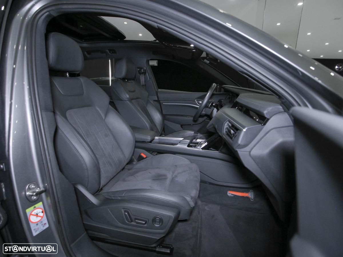 Audi e-tron 55 quattro Advanced - 10